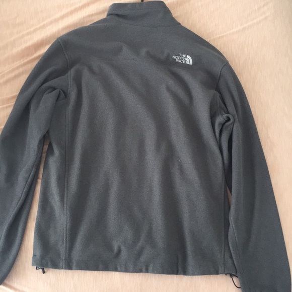 North face jacket - Picture 2 of 3